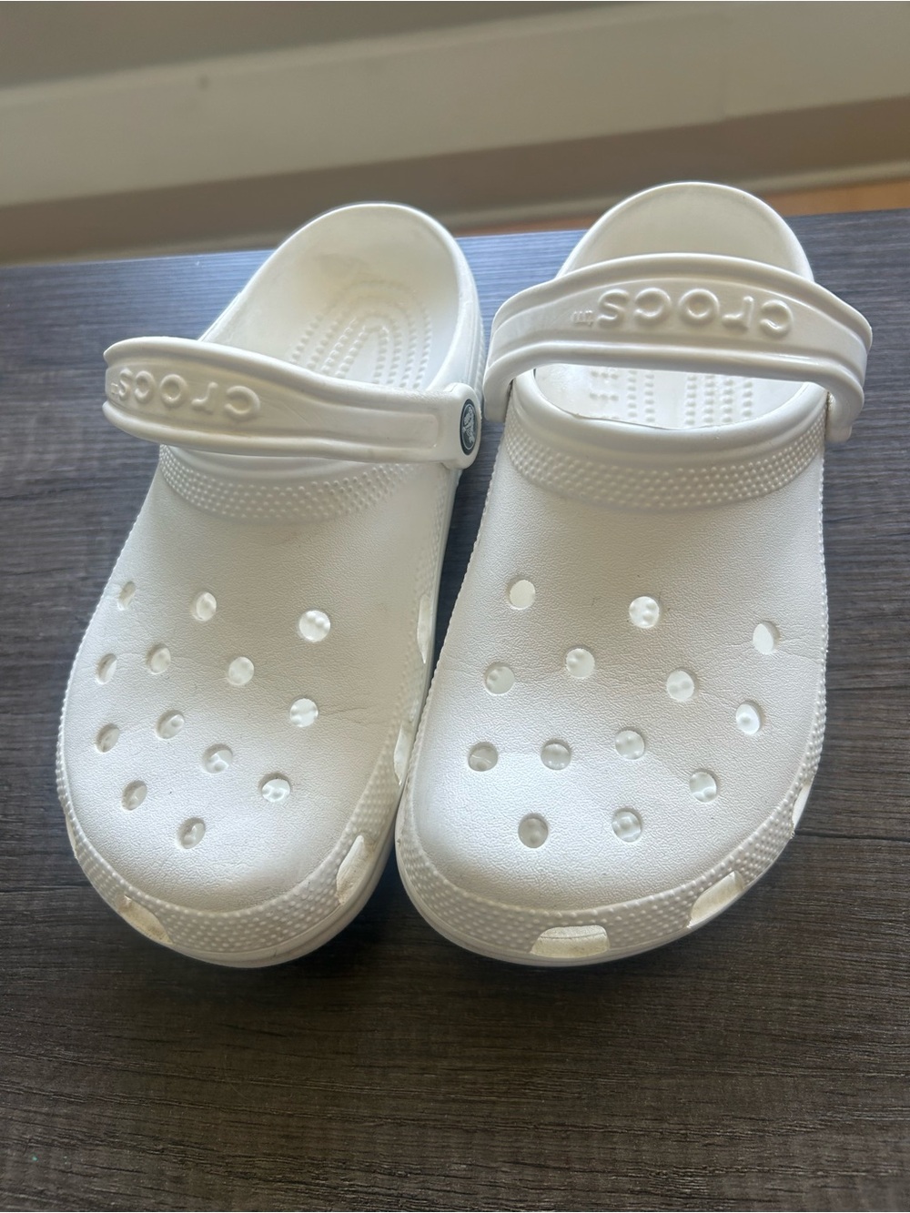 Crocs Classic Clog -Ladies White Slip-On Shoes